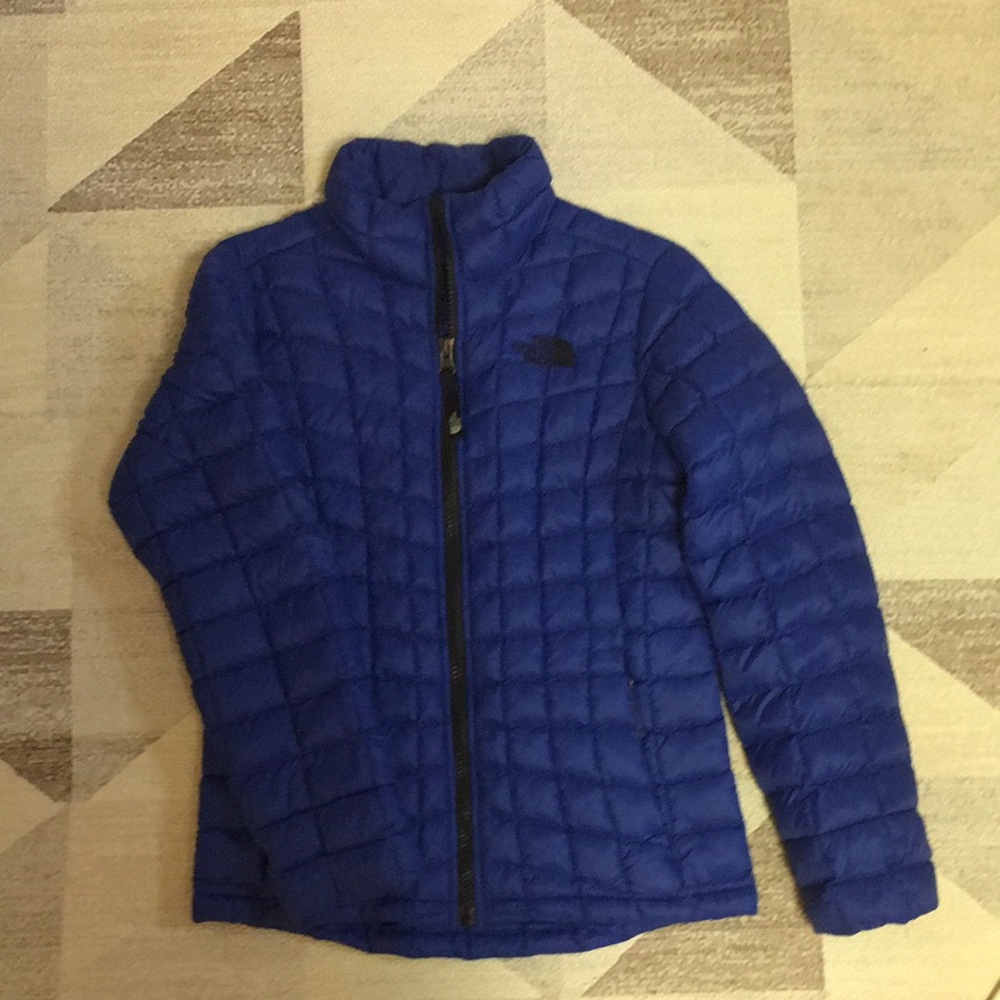 The North Face lightweight short girls jacket